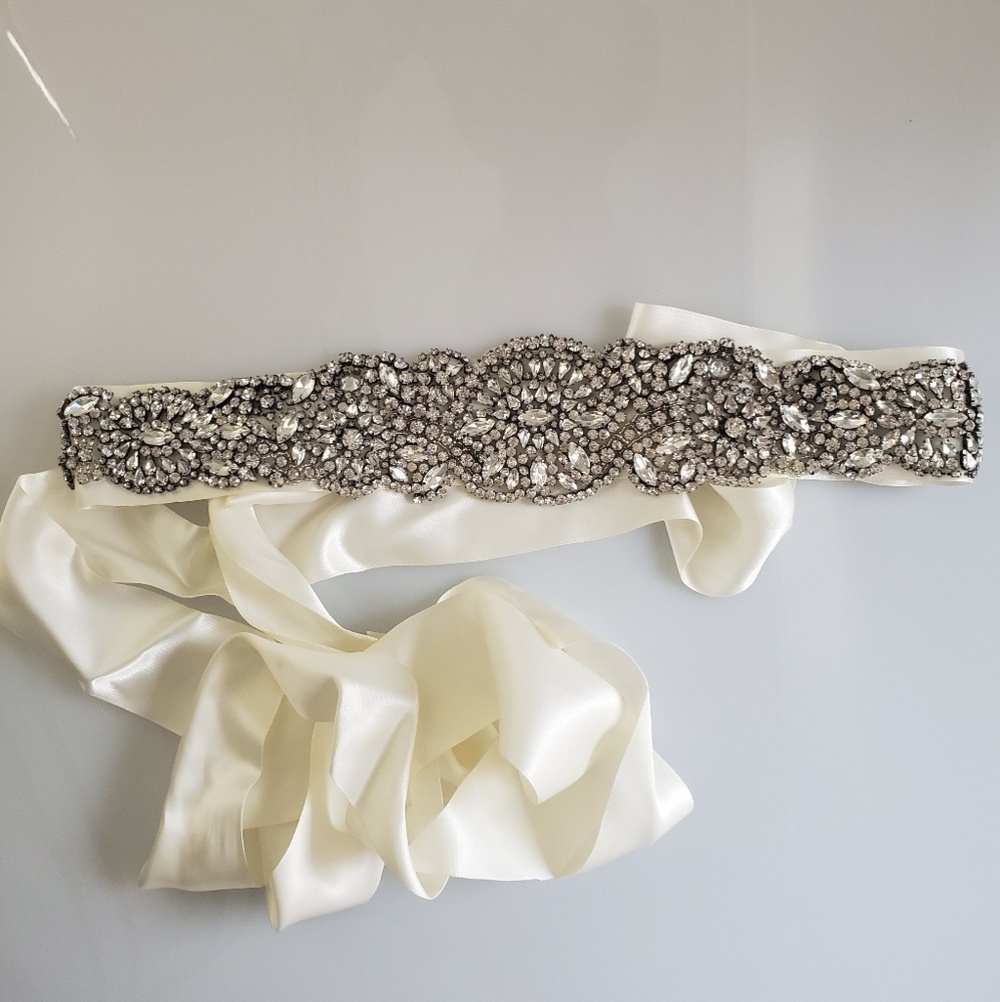 Rhinestone Cream Jeweled Satin Wedding Belt Size 10‎ Wedding Accessory